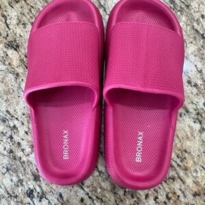 Bronax Women's Pink Cloud Foam Slide Slippers